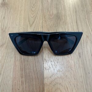 Black Cat-Eye Sunglasses
